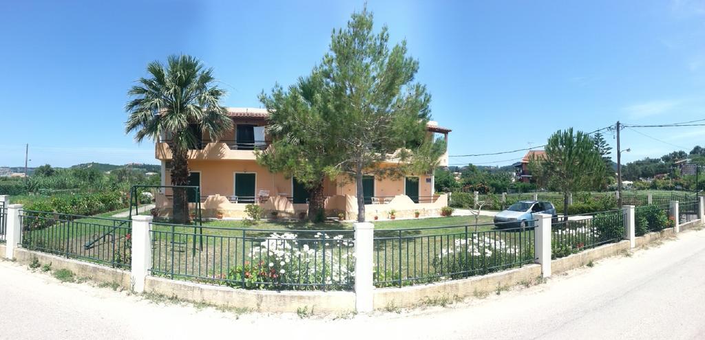 Feakes Apartments Arillas  Eksteriør billede