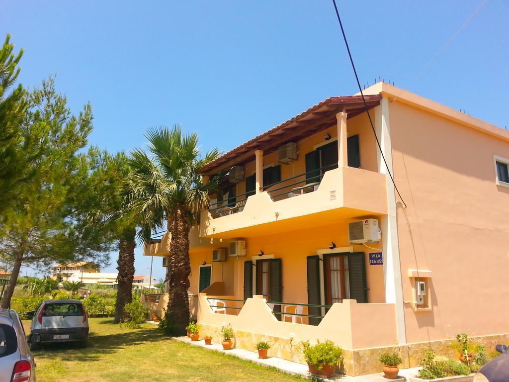 Feakes Apartments Arillas  Eksteriør billede